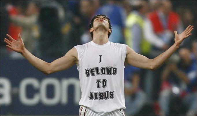 kaka-jesus-goal-celebration